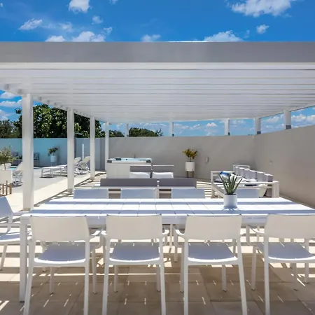 Lalic Gallery - Adriatic Luxury * Bibinje