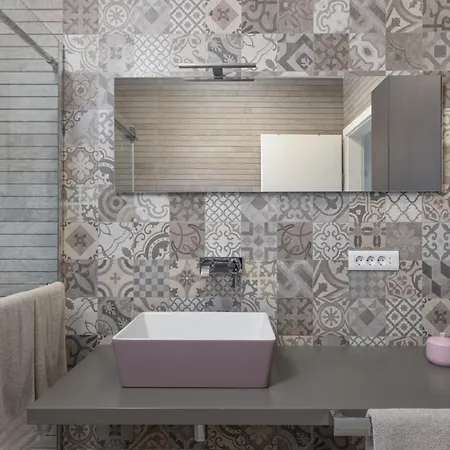 Lalic Gallery - Adriatic Luxury * Bibinje